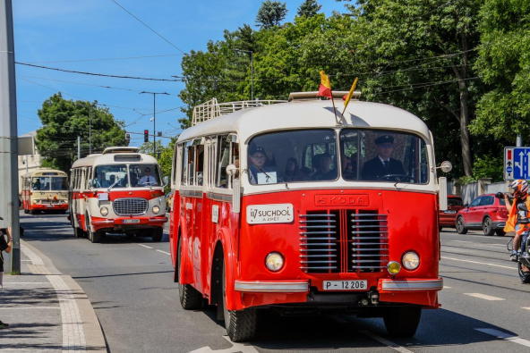 25. 7. 2026 Jízda Škodou 706 RO k výročí 100 let od zahájení provozu autobusové linky D Žižkov – Malešice