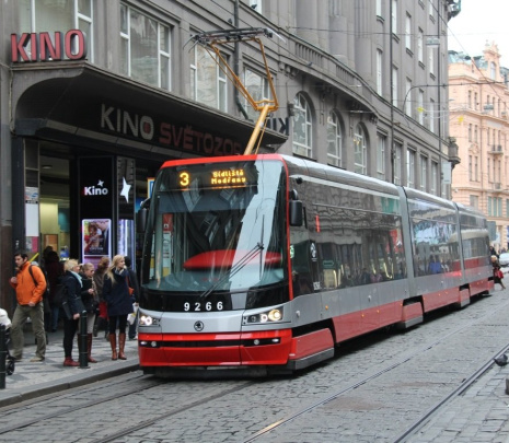 Nízkopodlažní revoluce - tramvaj 15T pro Prahu 