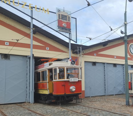 O státním svátku zažijte První republiku v tramvaji